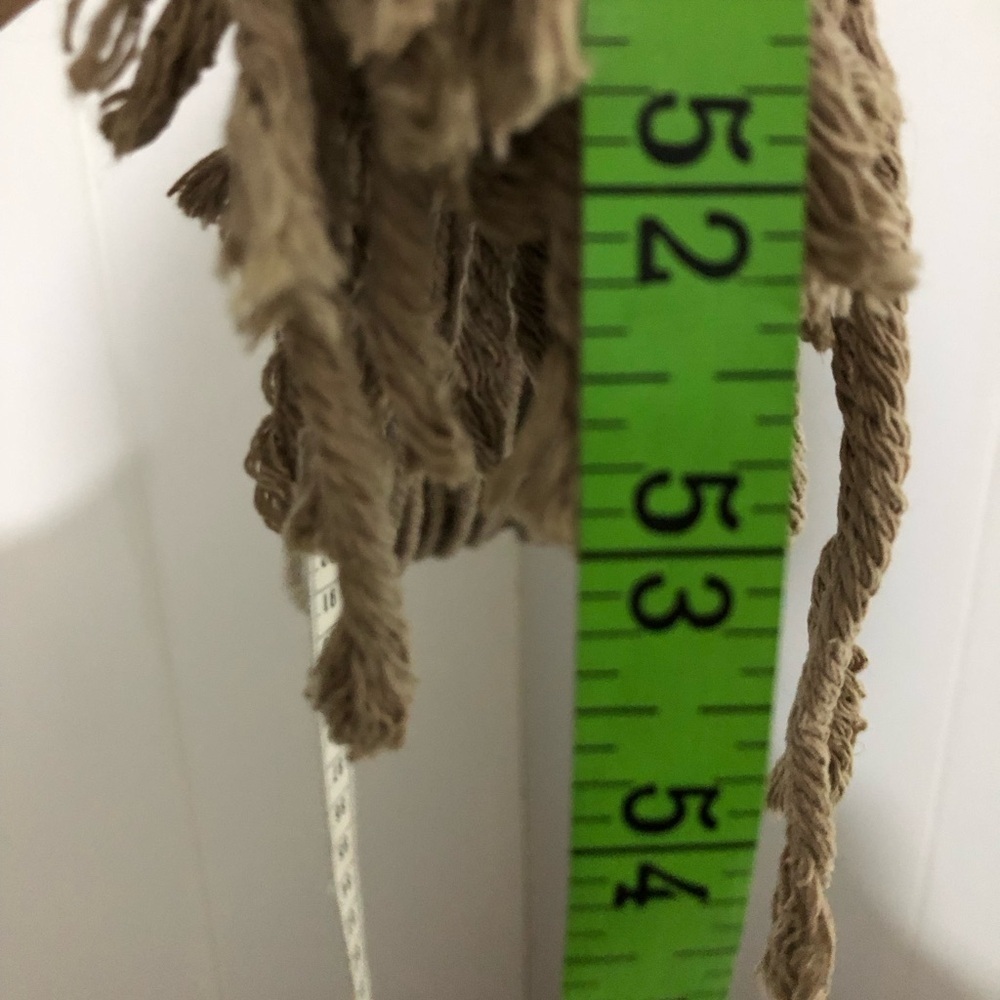 Green Macrame Plant Hanger. NEW. - Picture 5 of 7